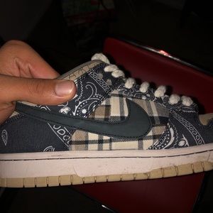 Travis Scott Dunks
